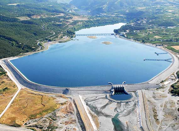 Hydroelectric Energy: Water is a driving force!